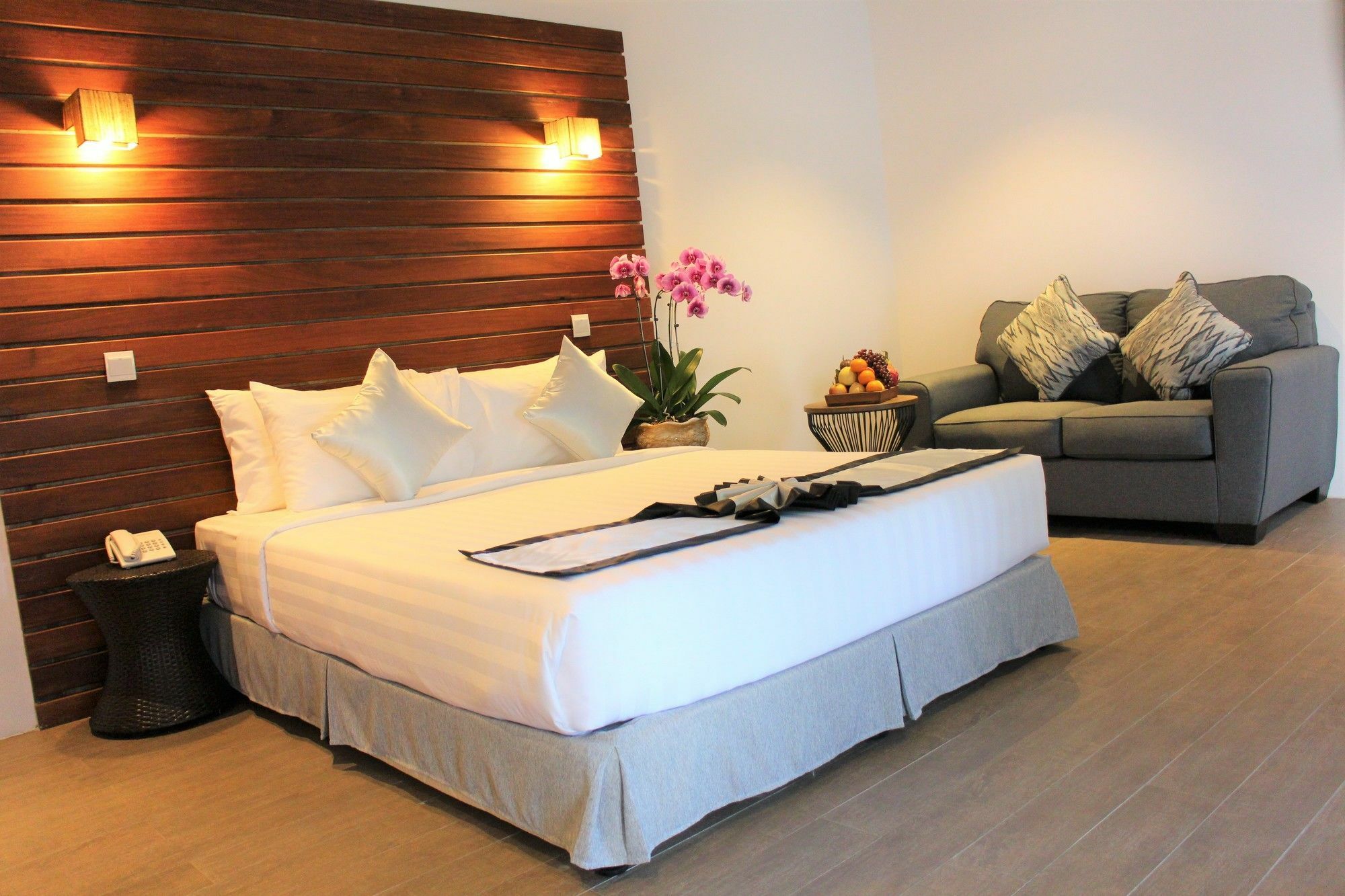 De Ninth Boutique Hotel & Spa Phnompen Kültér fotó